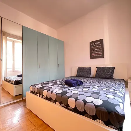 Nice Renting - Grimaldi - Best Place Heart Of Golden Square - Ac - Fully Equipped Exterior photo